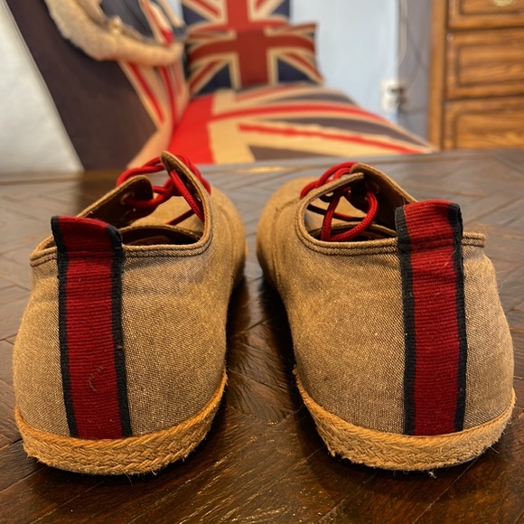 Ben Sherman - cool tan/grey lace-ups with red laces - lightly worn - Picture 5 of 12